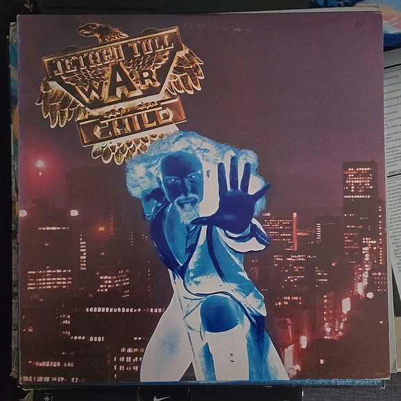 Vintage Vinyl 1974 Jethro Tull War Child LP Album - Picture 1 of 8
